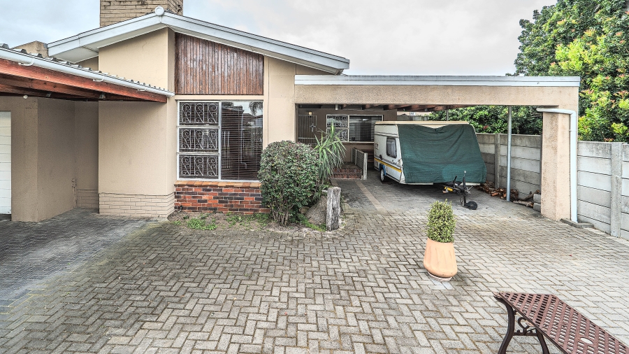 3 Bedroom Property for Sale in Protea Heights Western Cape